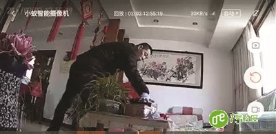 入室小偷犯了事还想跑？被监控拍个正着